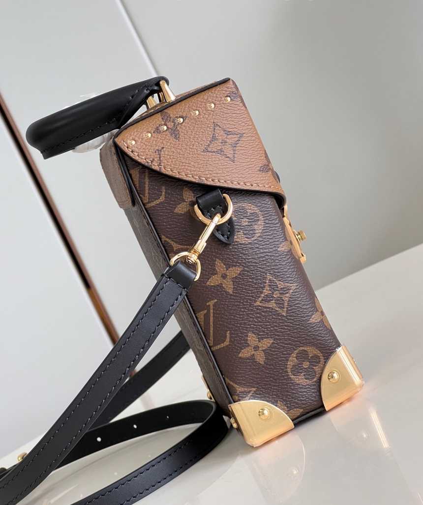 루이비통 카메라 박스백 M82465 | 12.5 x 17.6 x 6cm