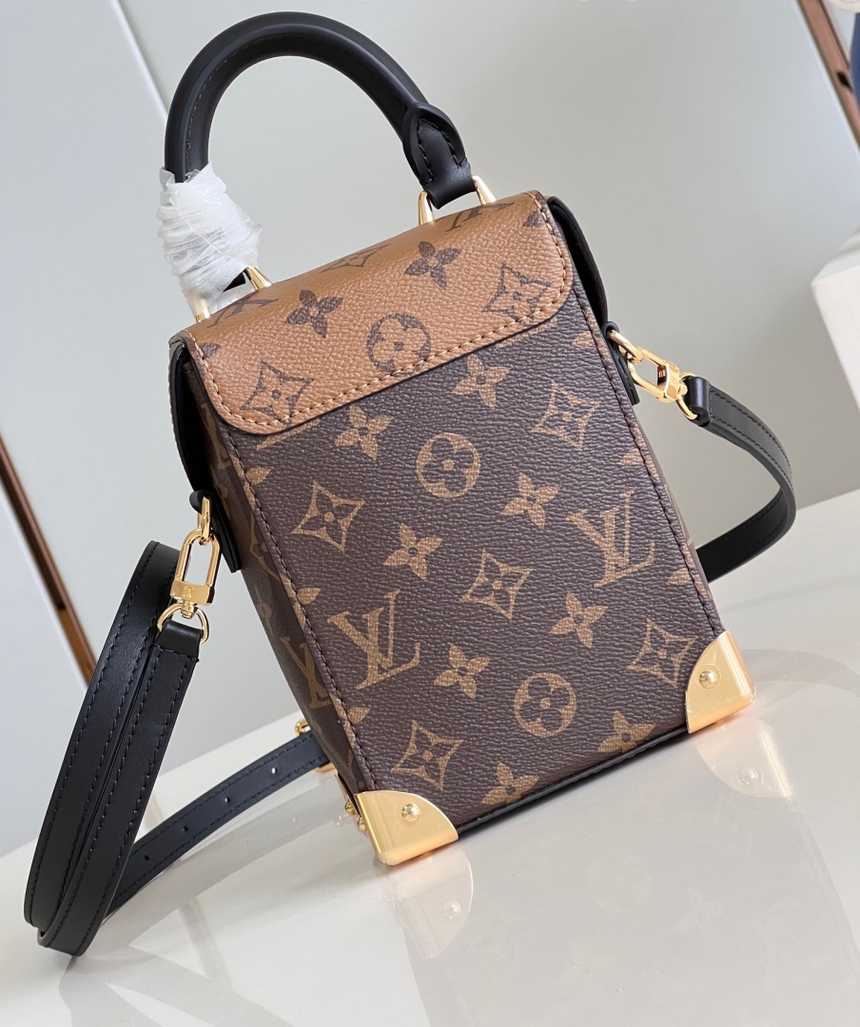 루이비통 카메라 박스백 M82465 | 12.5 x 17.6 x 6cm