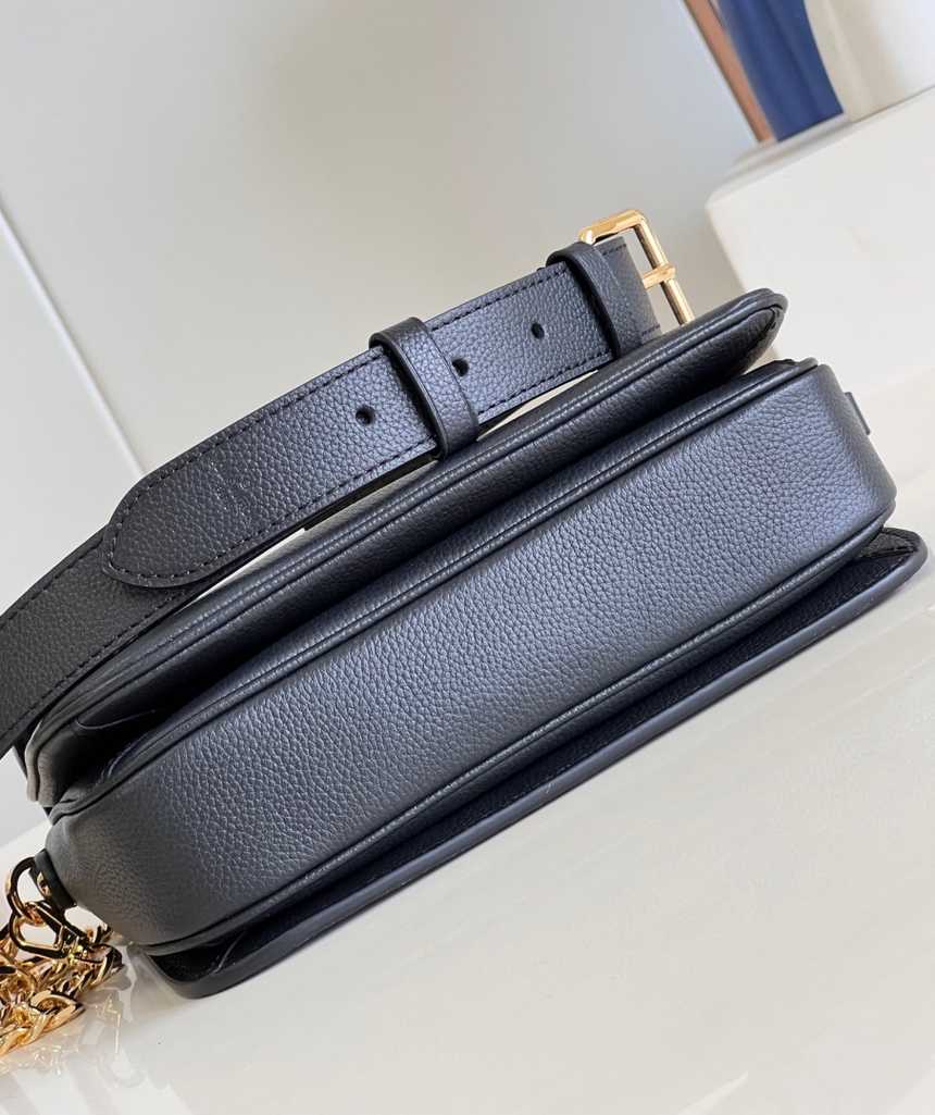 루이비통 블랙 옥스포드 핸드백 M22735 | 22 x 16 x 9.5cm