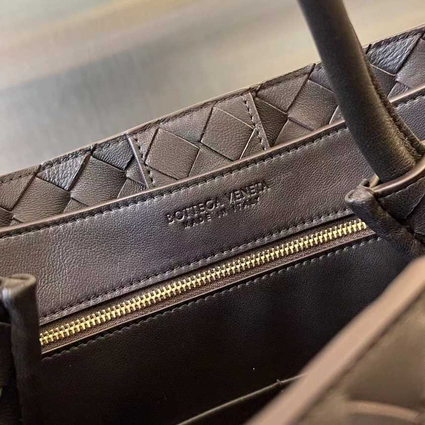 보테가 베네타 미디엄 안디아모 토트백 743572 | 32.5 x 24 x 12cm