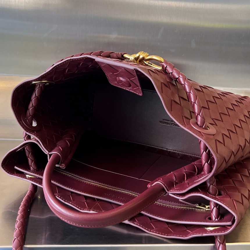 보테가 베네타 미디엄 안디아모 토트백 743572 | 32.5 x 24 x 12cm