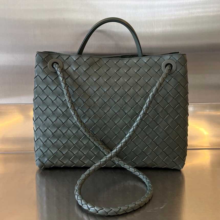 보테가 베네타 미디엄 안디아모 토트백 743572 | 32.5 x 24 x 12cm