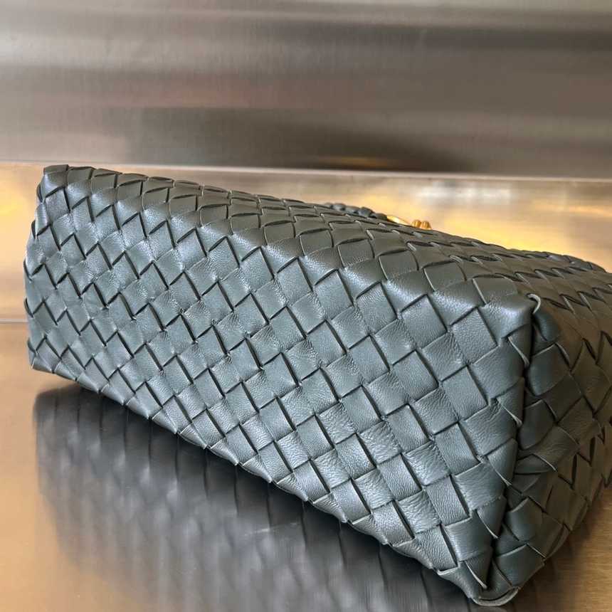 보테가 베네타 미디엄 안디아모 토트백 743572 | 32.5 x 24 x 12cm