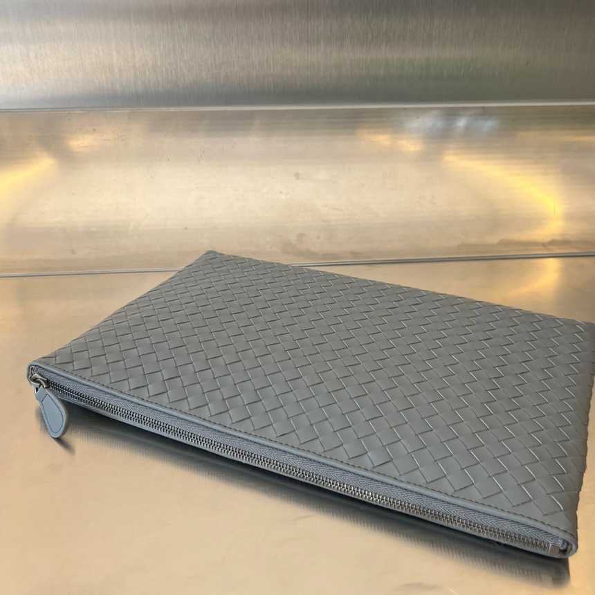 보테가 인트레치아토 클래식 우븐 클러치백 522430 | 30 x 20 x 2cm