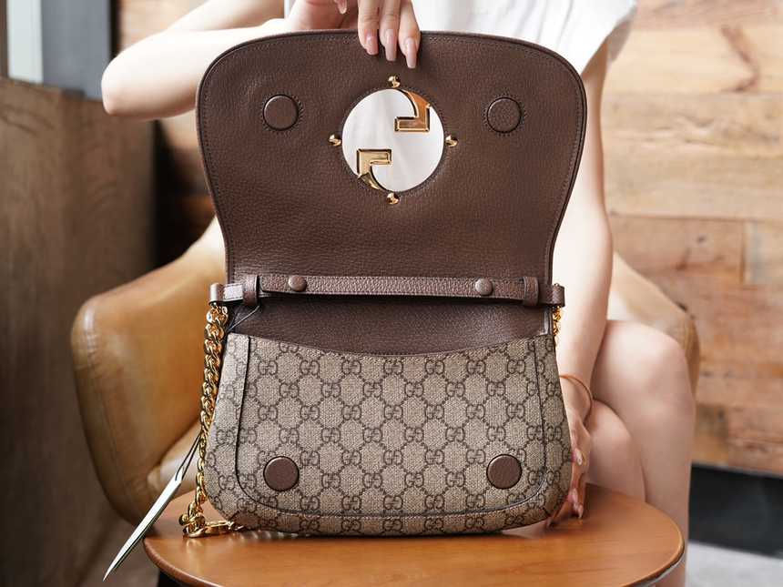 구찌 블론디 캔버스 숄더백 크로스백 699268 | 28 x 16 x 4cm