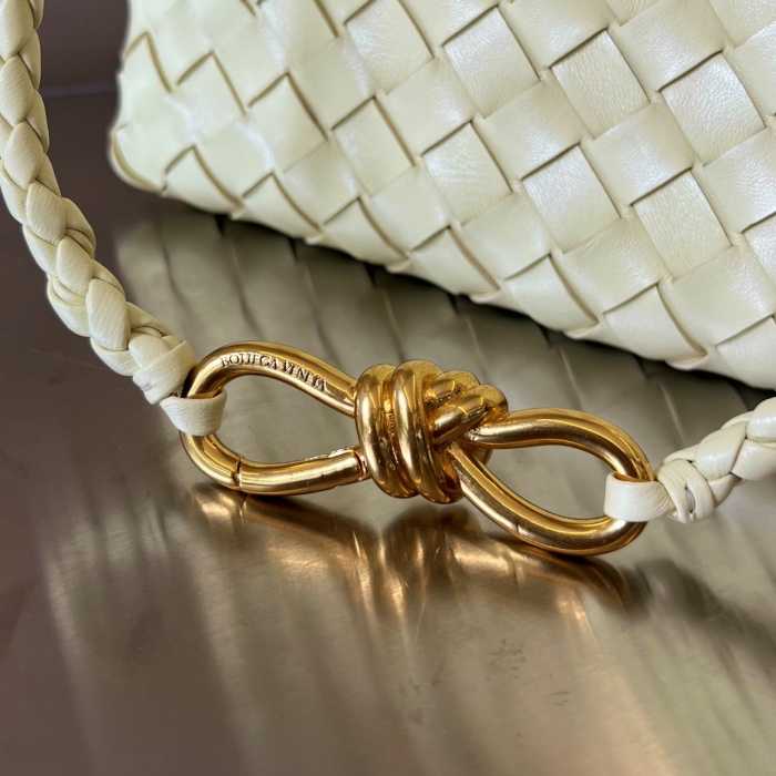 보테가베네타 안디아모 핸드백 스몰 743568 | 25 x 22 x 10.5cm