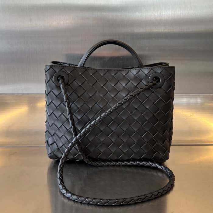 보테가베네타 안디아모 핸드백 스몰 743568 | 25 x 22 x 10.5cm