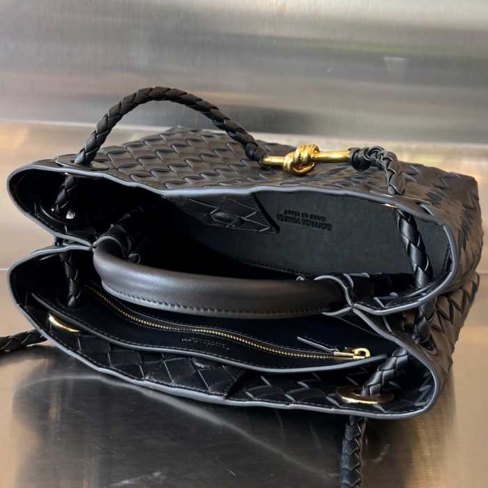 보테가베네타 안디아모 핸드백 스몰 743568 | 25 x 22 x 10.5cm