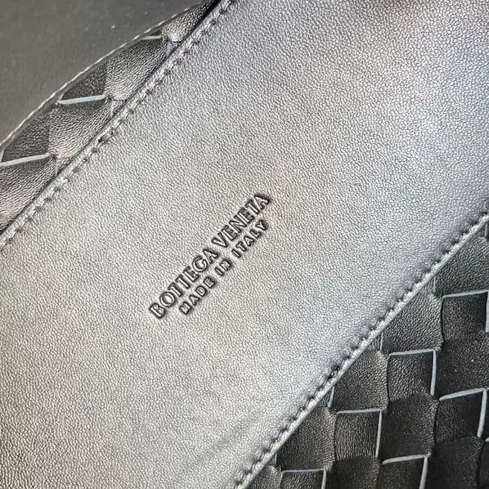 보테가베네타 안디아모 핸드백 스몰 743568 | 25 x 22 x 10.5cm