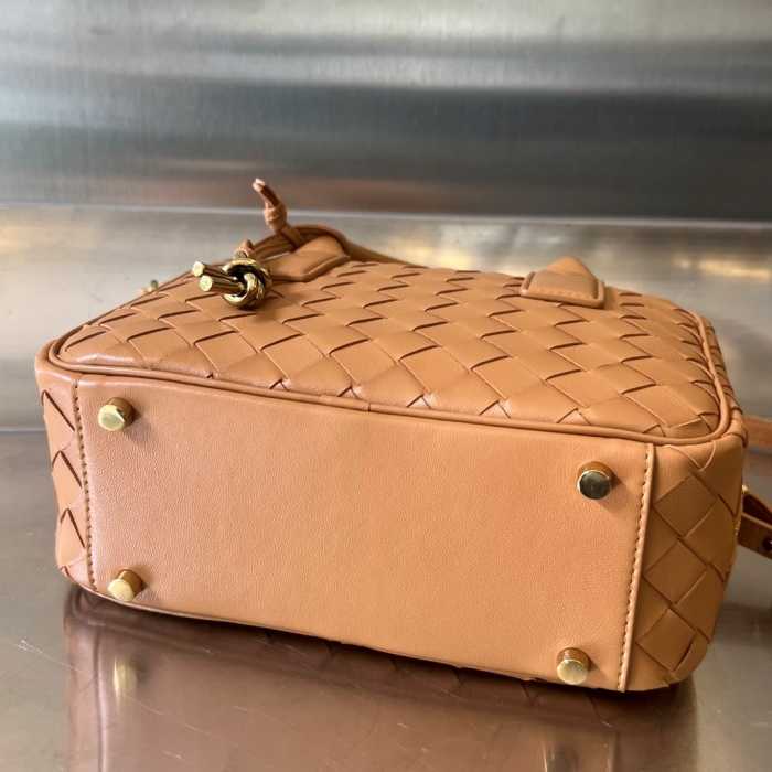 보테가베네타 인트레이차토 탑핸들 겟어웨이백 스몰 776736 | 23.5 x 17.5 x 9cm