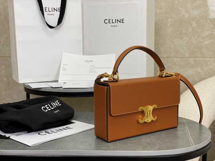 셀린 트리오페 박스백 199993 | 22 x 13.5 x 6cm