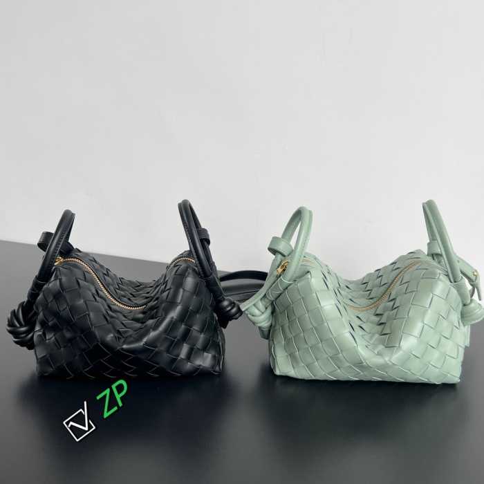 보테가 인트레치아토 루프 카메라백 796615 | 19 x 12 x 9cm