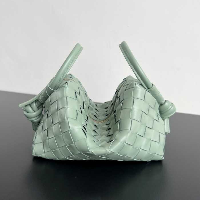 보테가 인트레치아토 루프 카메라백 796615 | 19 x 12 x 9cm