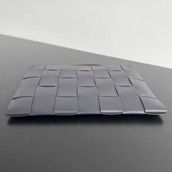 보테가 인트레치아토 카프스킨 우븐 클러치백 649616 | 35 x 25 x 1cm