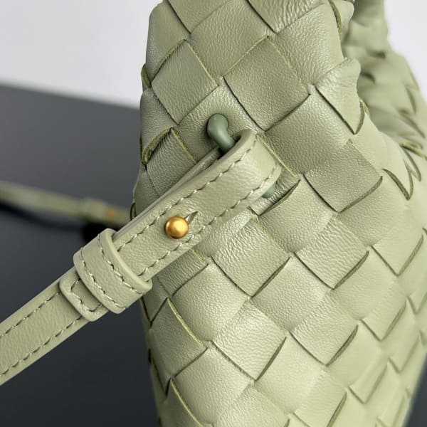 보테가 미니 홉 숄더백 777586 | 25.5 x 14.5 x 11cm