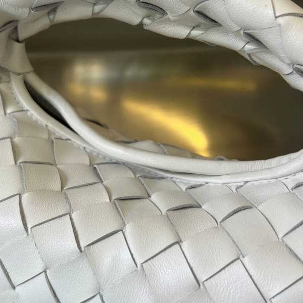 보테가 미니 홉 숄더백 777586 | 25.5 x 14.5 x 11cm