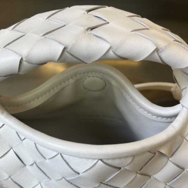 보테가 미니 홉 숄더백 777586 | 25.5 x 14.5 x 11cm