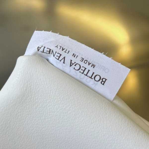 보테가 미니 홉 숄더백 777586 | 25.5 x 14.5 x 11cm