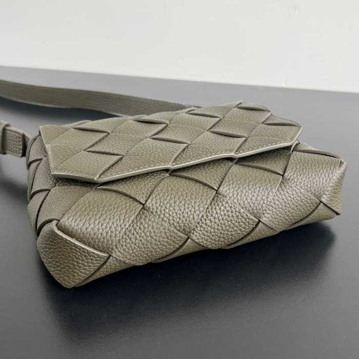 보테가 디아고 크로스백 숄더백 795637 | 22.5 x 16.5 x 5.5cm