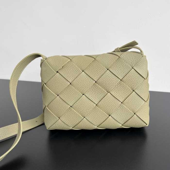 보테가 디아고 크로스백 숄더백 795637 | 22.5 x 16.5 x 5.5cm