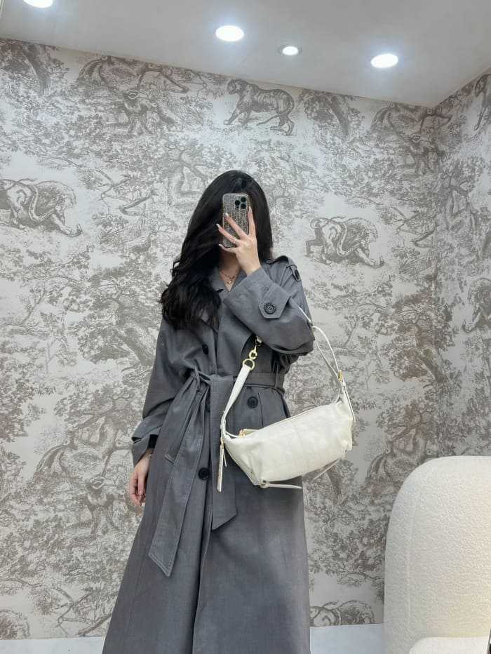 디올 D-journey 백 밀크화이트 스몰 | 23 x 14 x 16cm