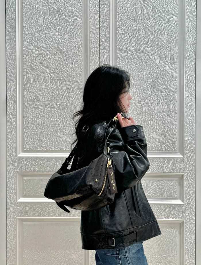디올 D-journey 백 블랙 스몰 | 23 x 14 x 16cm
