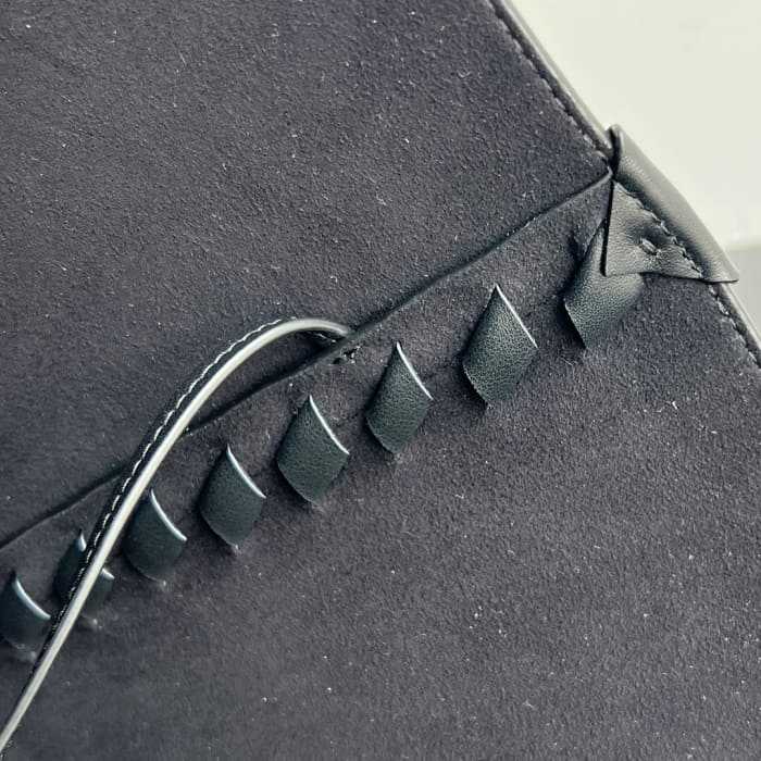 보테가 BV 미디엄 크릭 토트백 778307 | 32.5 x 16.5cm