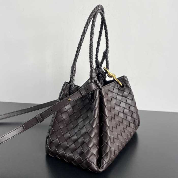 보테가 인트레치아토 우븐 파라슈트 숄더백 미듐 835921 | 29.5 x 18.5 x 17.5cm