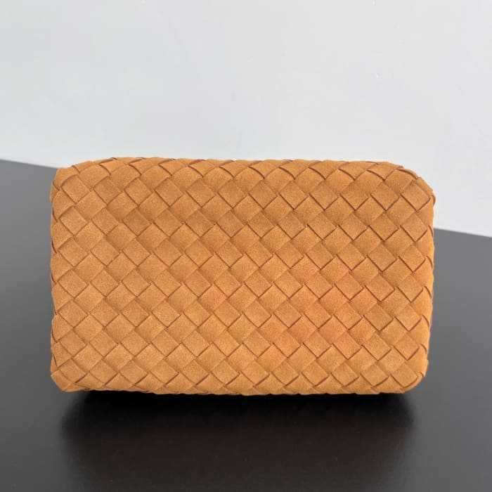 보테가 인트레치아토 우븐 파라슈트 숄더백 미듐 835921 | 29.5 x 18.5 x 17.5cm