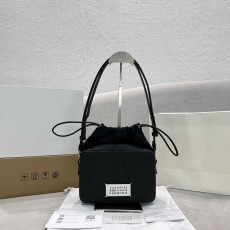 마르지엘라 5AC 카메라백 | 사이즈: 30 x 19 x 21cm