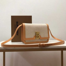 버버리 TB 크로스백 스몰 | 21 x 16 x 6cm