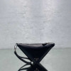 프라다 트라이앵글 레더 클러치백 | 26 x 18cm