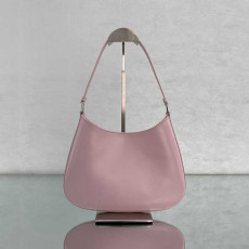 프라다 클레오백 27cm | 27 x 19 x 4.5cm