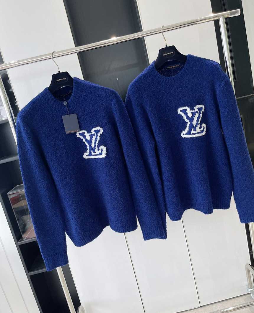루이비통 lv 울 로고 니트 긴팔티 | 사이즈 S,M,L