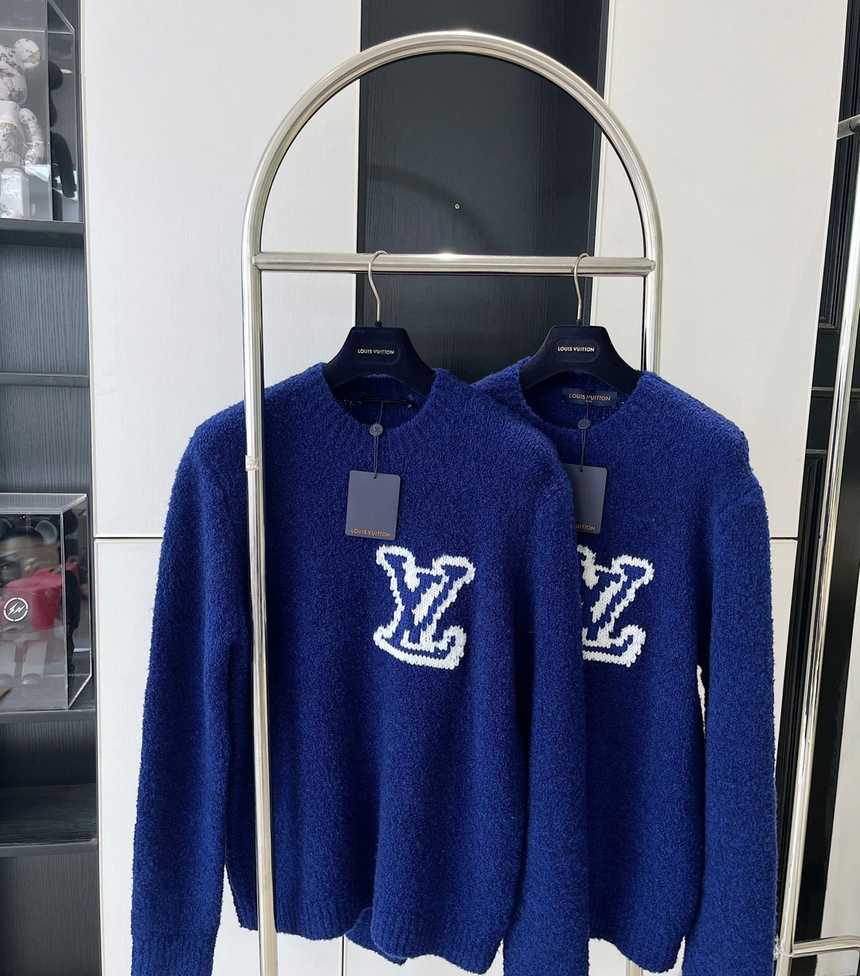 루이비통 lv 울 로고 니트 긴팔티 | 사이즈 S,M,L