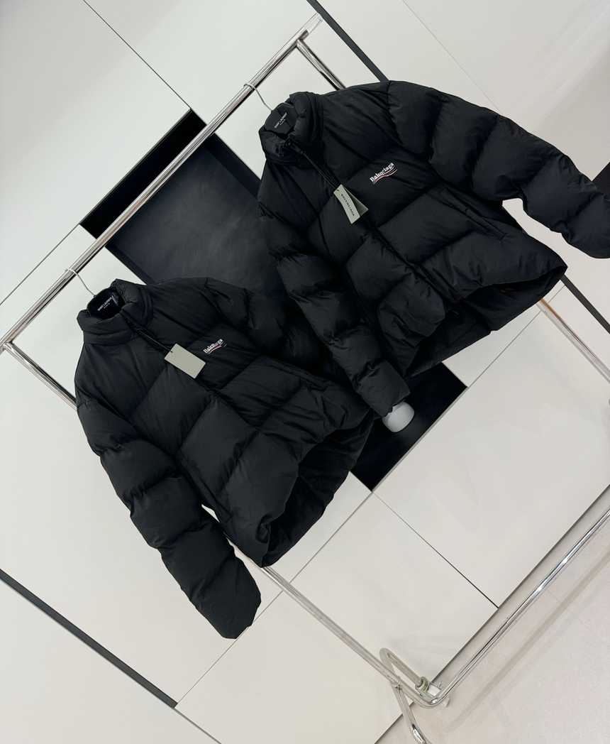 발렌시아가 웨이브 로고 다운 패딩 점퍼 | 사이즈 S,M,L,XL