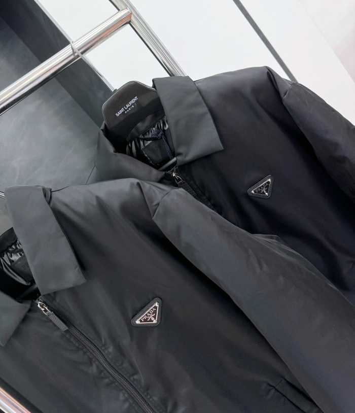 프라다 나일론 다운 자켓 점퍼 | 사이즈 S,M,L,XL