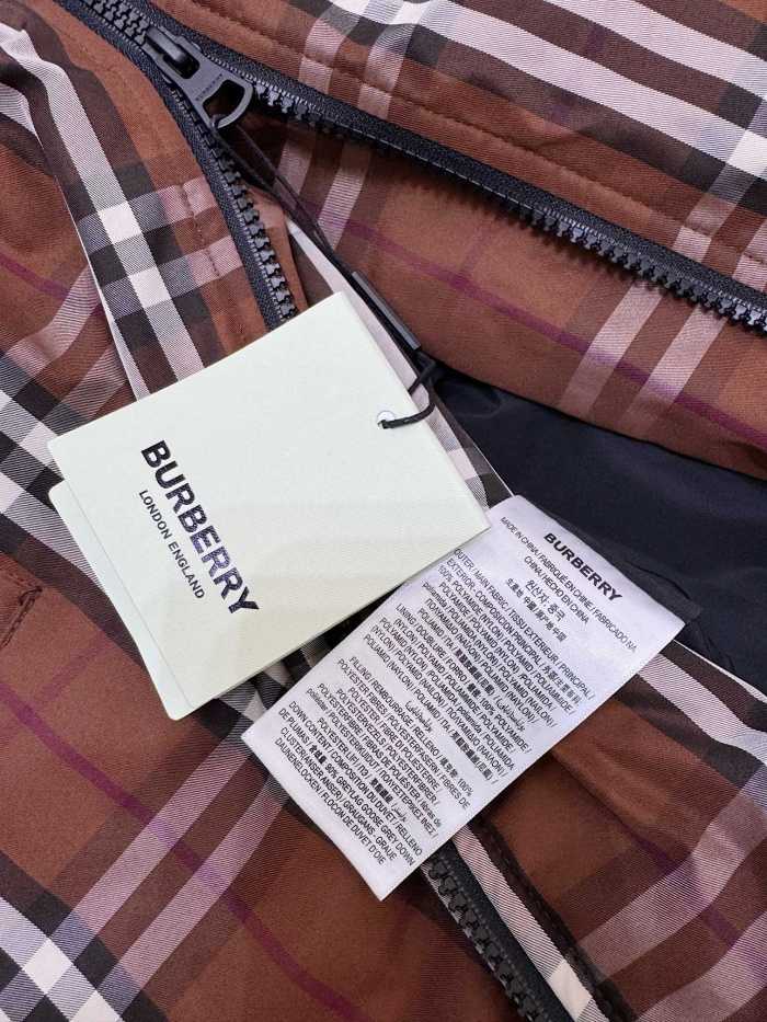 버버리 로고 브라운 체크패턴 숏 다운 자켓 봄버 패딩 | 사이즈 S,M,L,XL