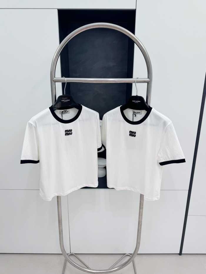 미우미우 반팔 티셔츠 | 사이즈 S,M,L