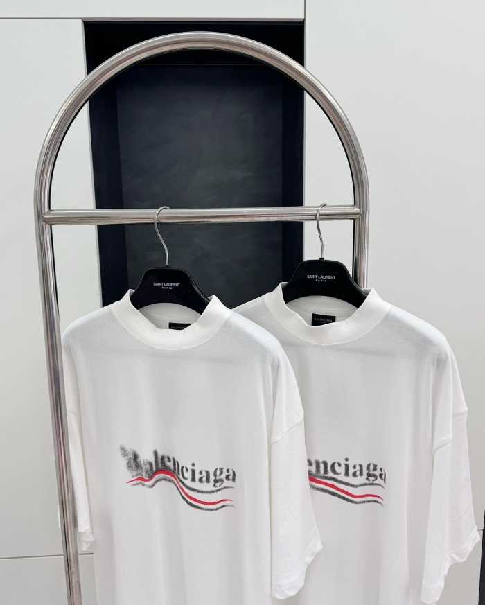 발렌시아가 웨이브 로고 반팔티 | 사이즈 S,M,L