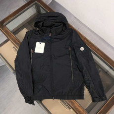  몽클레어 바람막이 661678_110