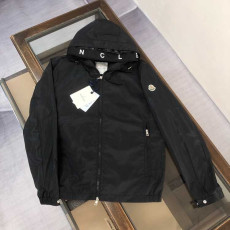  몽클레어 바람막이 935254_102