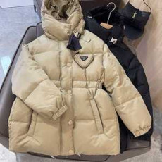 프라다 삼각로고 나일론 패딩 2컬러