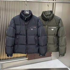 프라다 삼각로고 패딩 56667
