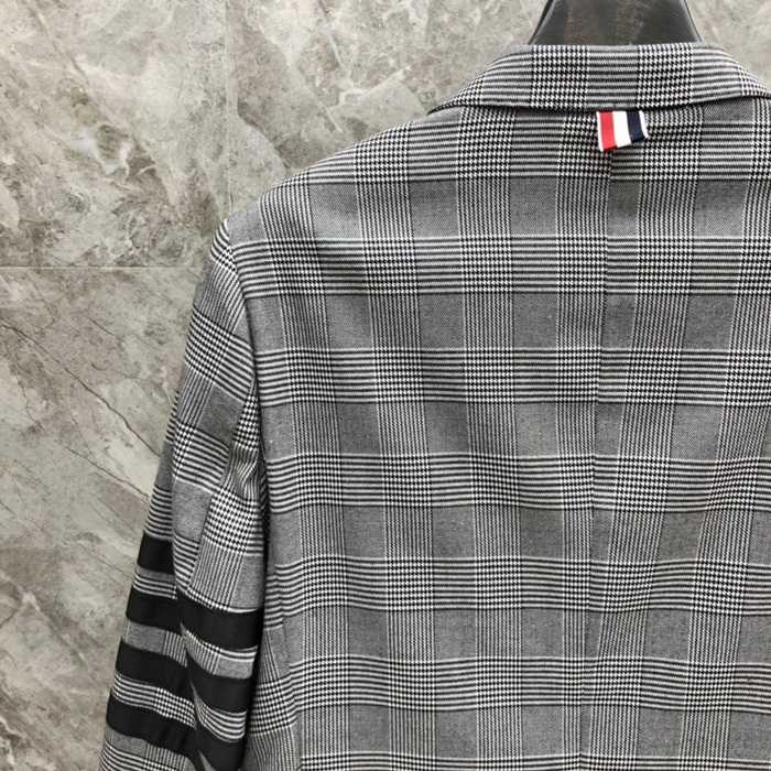톰브라운 쟈켓 그레이
