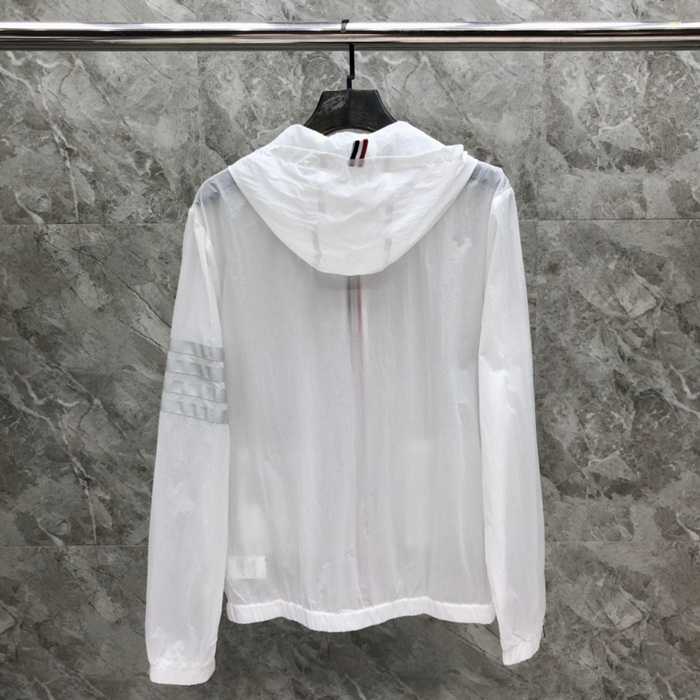 톰브라운 바람막이