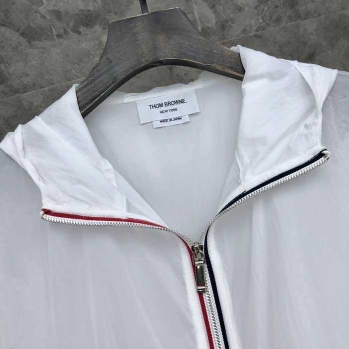 톰브라운 바람막이
