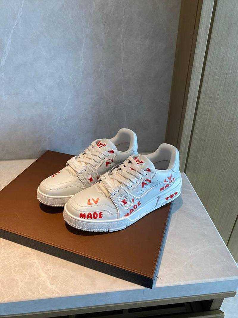 루이비통 트레이너 스니커즈 | 남성 40~45
