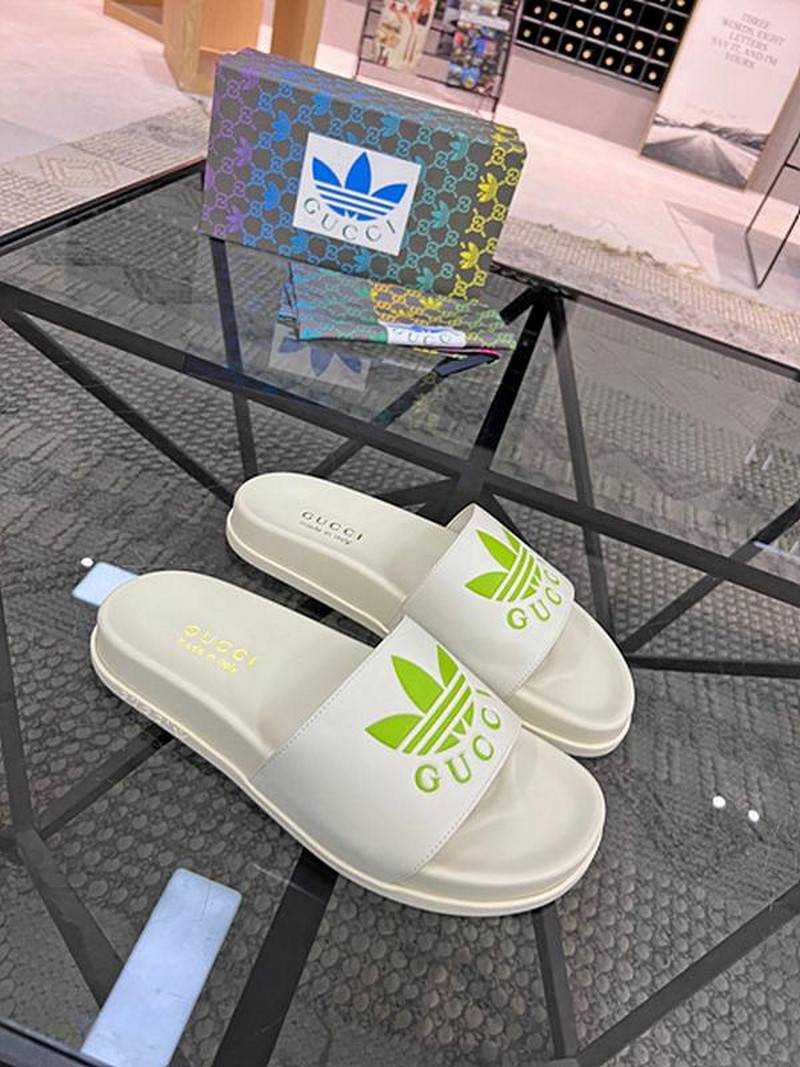 구찌 콜라보 슬리퍼 슬라이드 | 여성 35~40 , 남성 40~45
