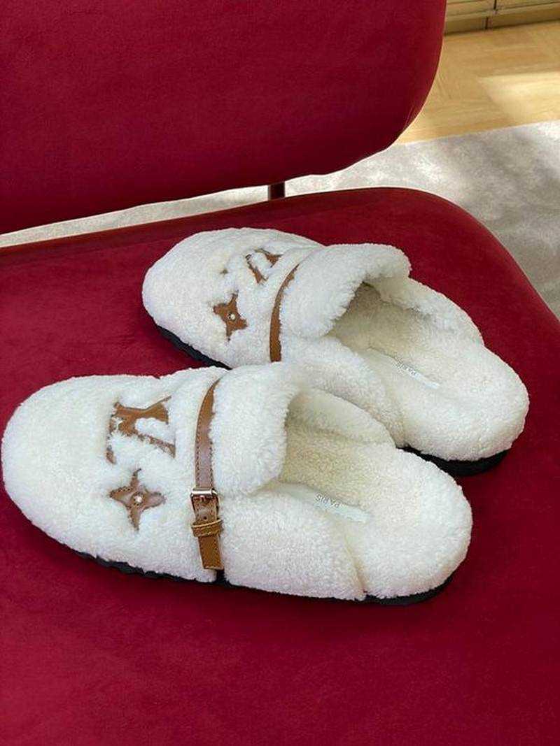 루이비통 윈터브레이크 플랫 컴포트 뮬 | 여성 35~40